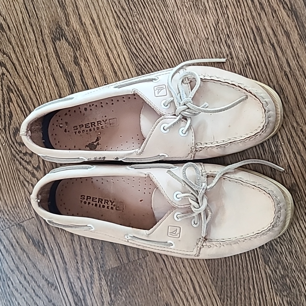 Sperry rose boat shoes 7.5